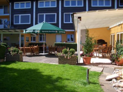 Hotel Traube Lossburg Exterior photo